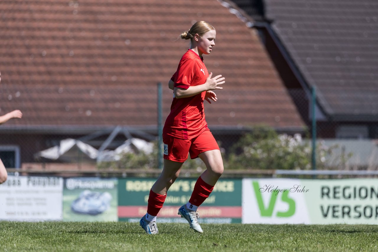 Bild 58 - F TSV Zarpen - Holstein Kiel II : Ergebnis: 2:6